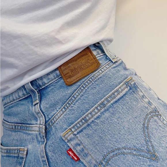 Denim Sale 🩵 FREE SHIPPING ON JEANS FROM MY PAGE - Picture 1 of 1